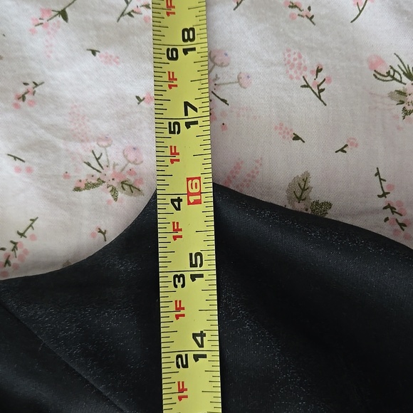 Lily Pulitzer dress - Picture 7 of 10